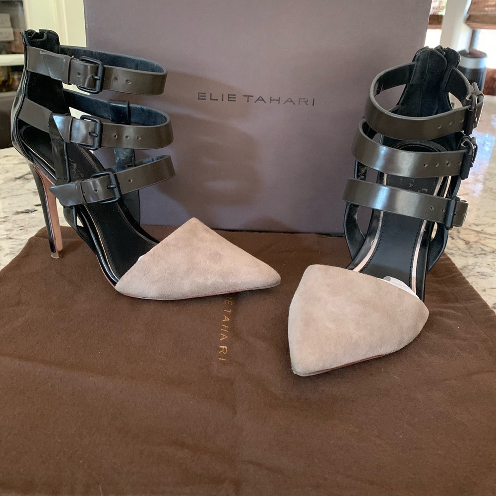 Elie Tahari 37M taupe suede black & brown leather straps
